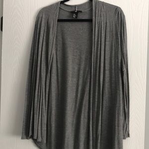 H&M Gray sweater *FREE BRACELET WITH PURCHASE*